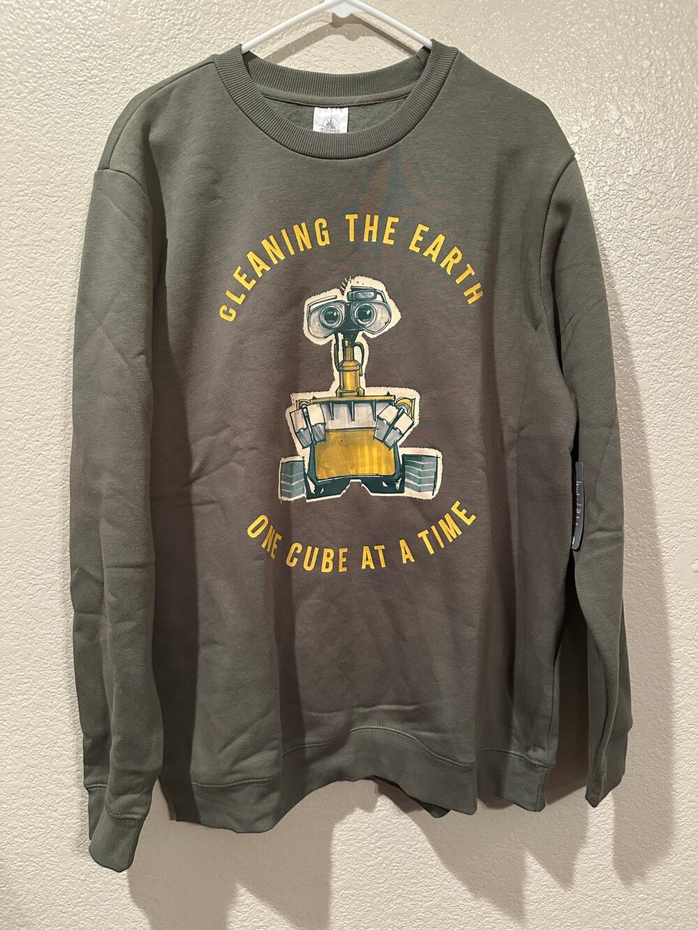 NWT Disney Parks Pixar Wall-E Cleaning the Earth One Cube at a Time Crewneck L